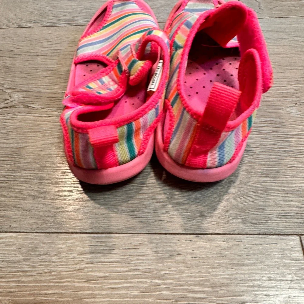 OshKosh Bgosh‎ Toddler Girl Sandals Pink Multi Stripe Water Shoes Size 10